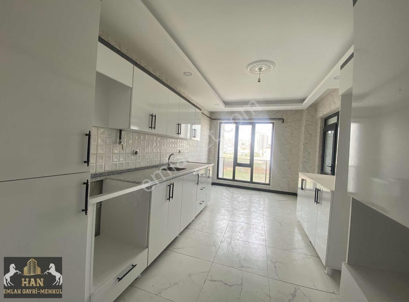 Elazığ Merkez Ataşehir Satılık Daire ATAŞEHİR MH. MALATYA YOLUNDA-SİTE İÇİ- SATILIK- 3+1 LÜKS DAİRE