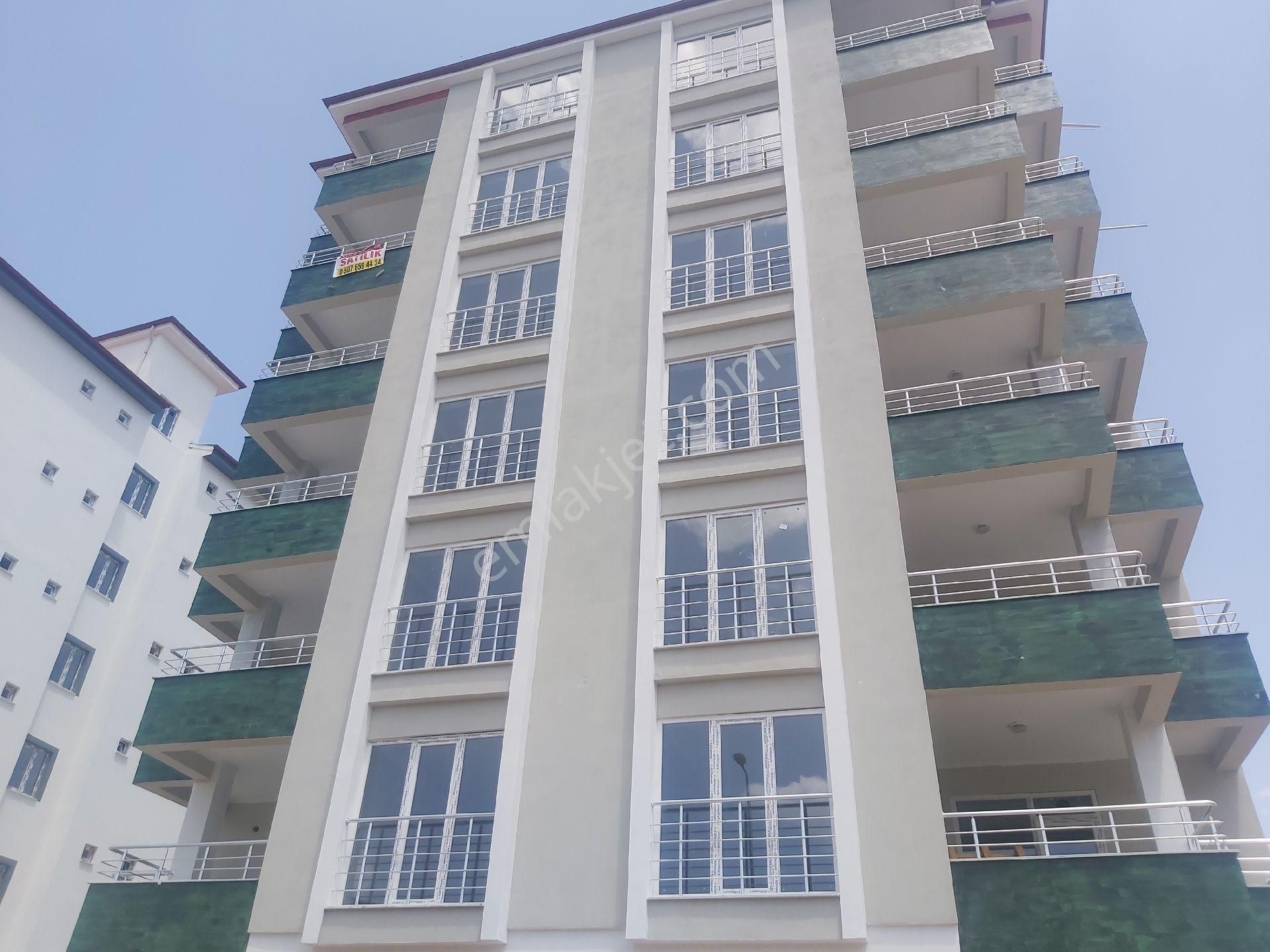 Malatya merkez çatyol yakin o bi̇na hasarsiz aci̇l satilik dai̇re
