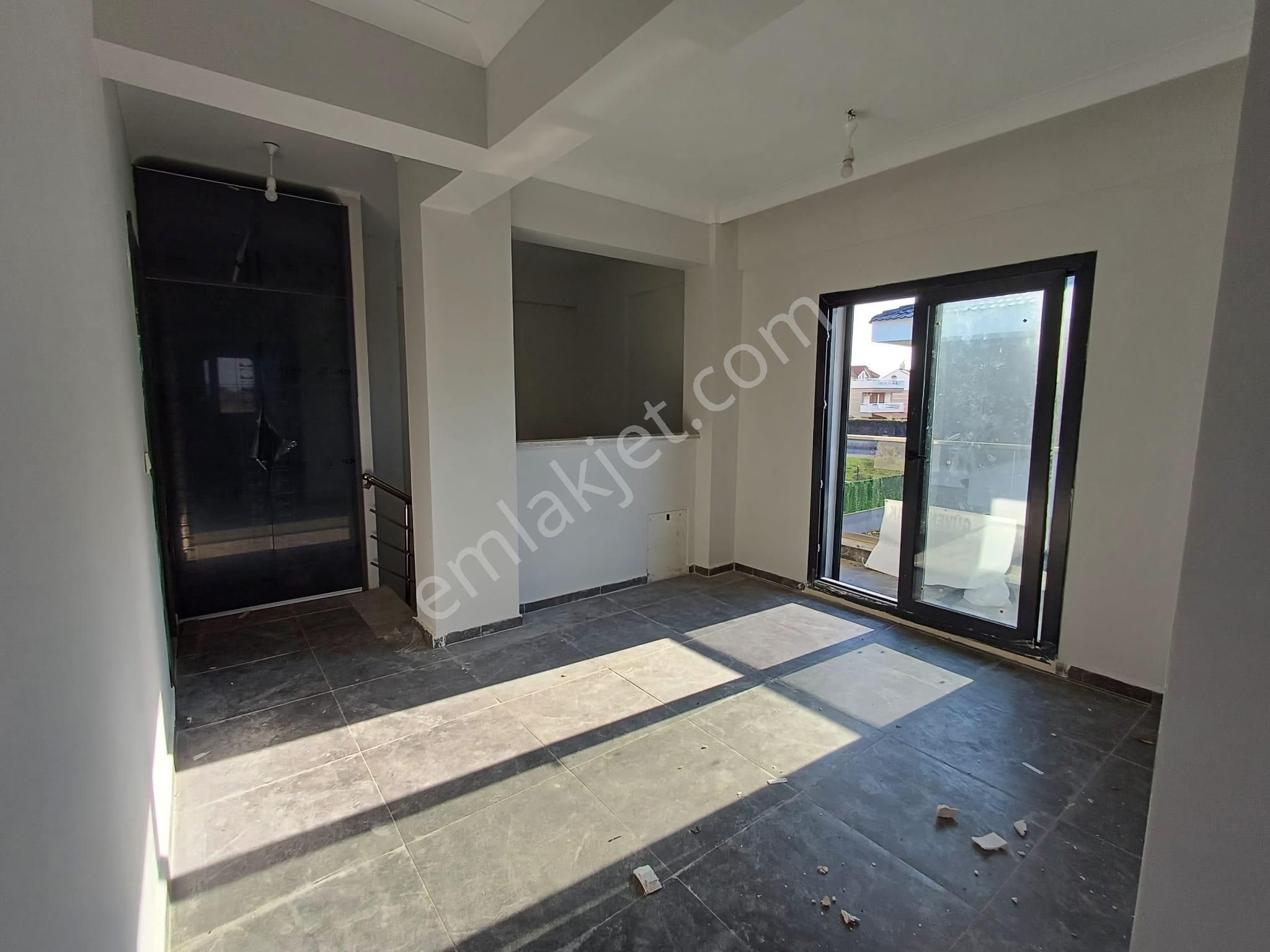 Dikili Güven Emlak’tan Kabakum Mahallesinde Denize Yakın Satılık 4+1 Villa - Görsel 25