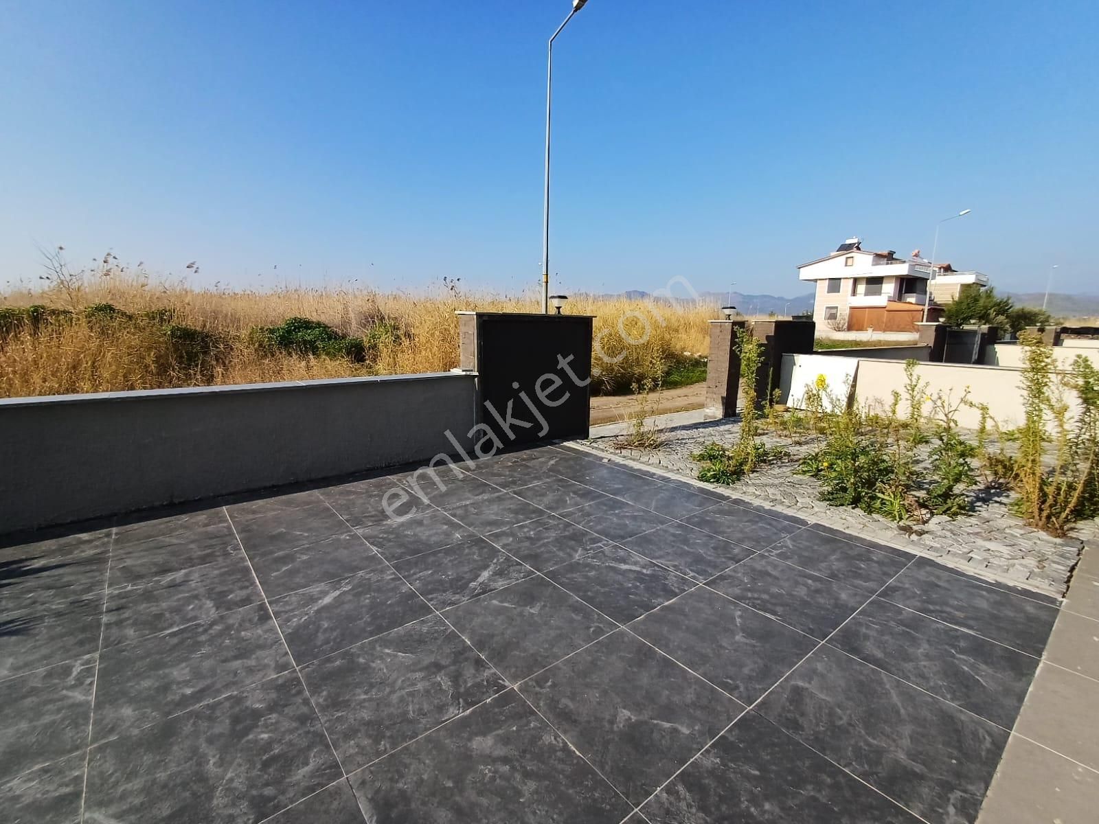 Dikili Güven Emlak’tan Kabakum Mahallesinde Denize Yakın Satılık 4+1 Villa - Görsel 9