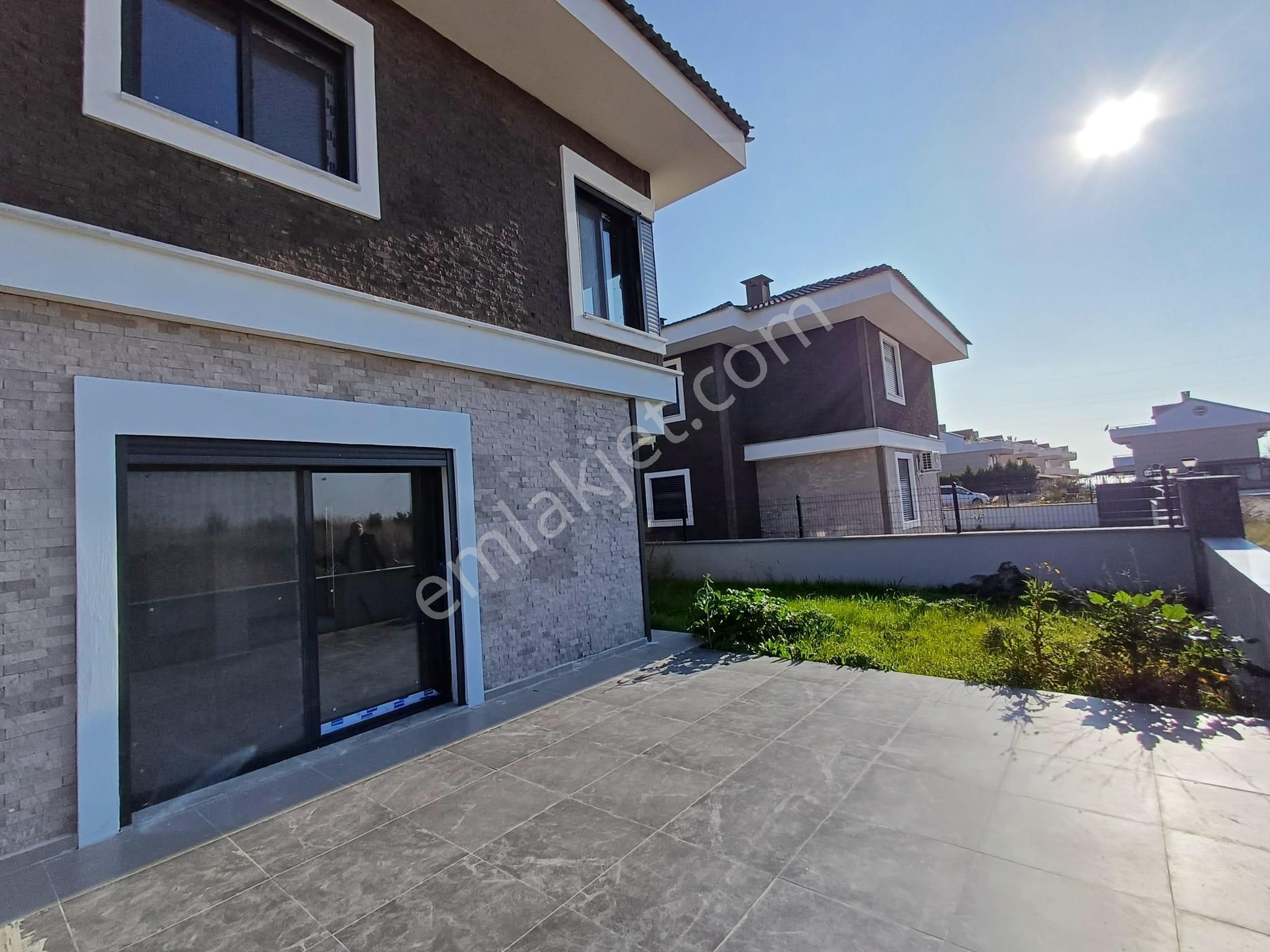 Dikili Güven Emlak’tan Kabakum Mahallesinde Denize Yakın Satılık 4+1 Villa - Görsel 6