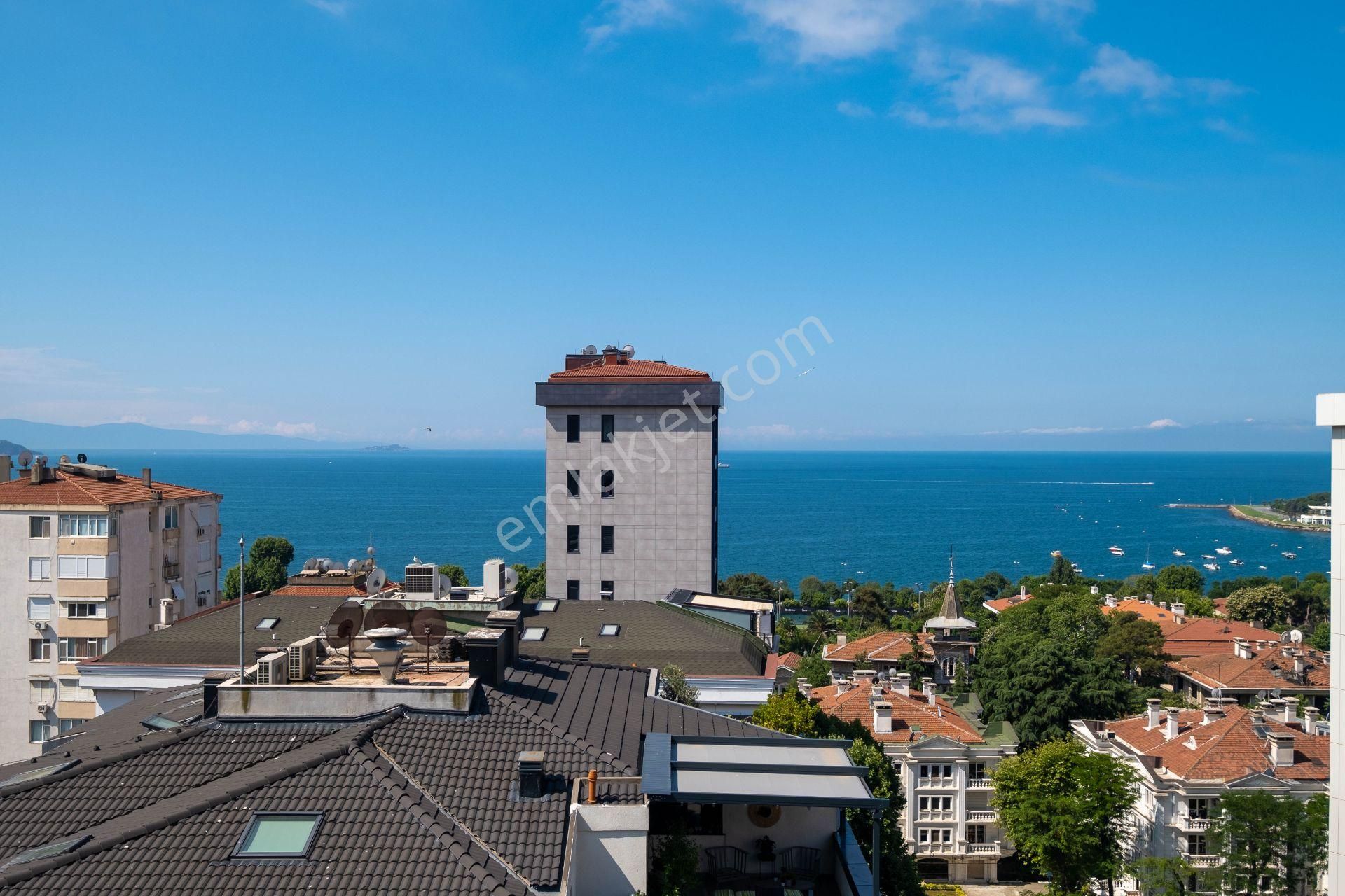 Kadıköy Caddebostan Satılık Daire Büyük Kulüp Karşısı & Çiftehavuzlar’da, Manzaralı Özel Tasarım Dubleks %