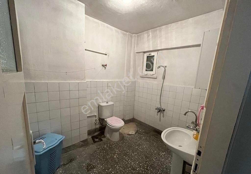 Keçiören Bağlarbaşı Kiralık Daire KUYU BAŞI METROSUNA YAKIN FULLL EŞYALI KATTA 3+1 DAİRE