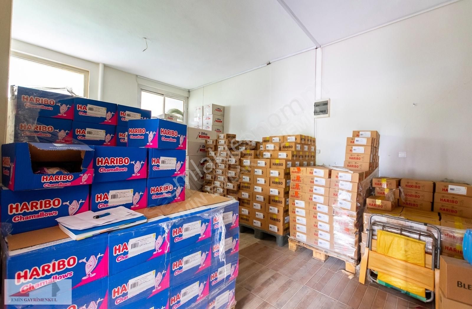 Emin'den 75 M² Wc'li Yüksek Tavanlı Yatırıma Uygun İşyeri - Görsel 2