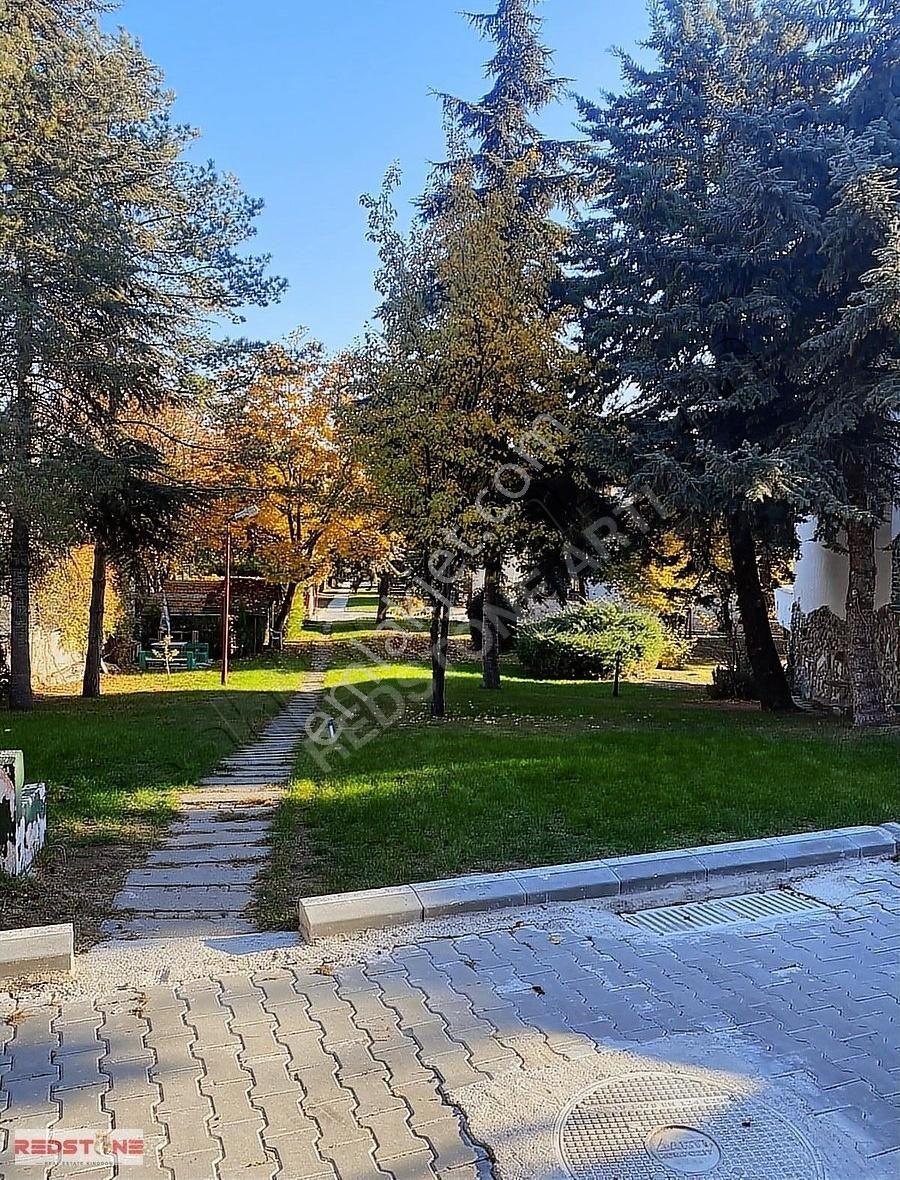 Çankaya Konutkent Satılık Villa ÇAYYOLU ARCADİUM YÜRÜME MESAFESİNDE YEMYEŞİL KÖŞE İKİZ VİLLA