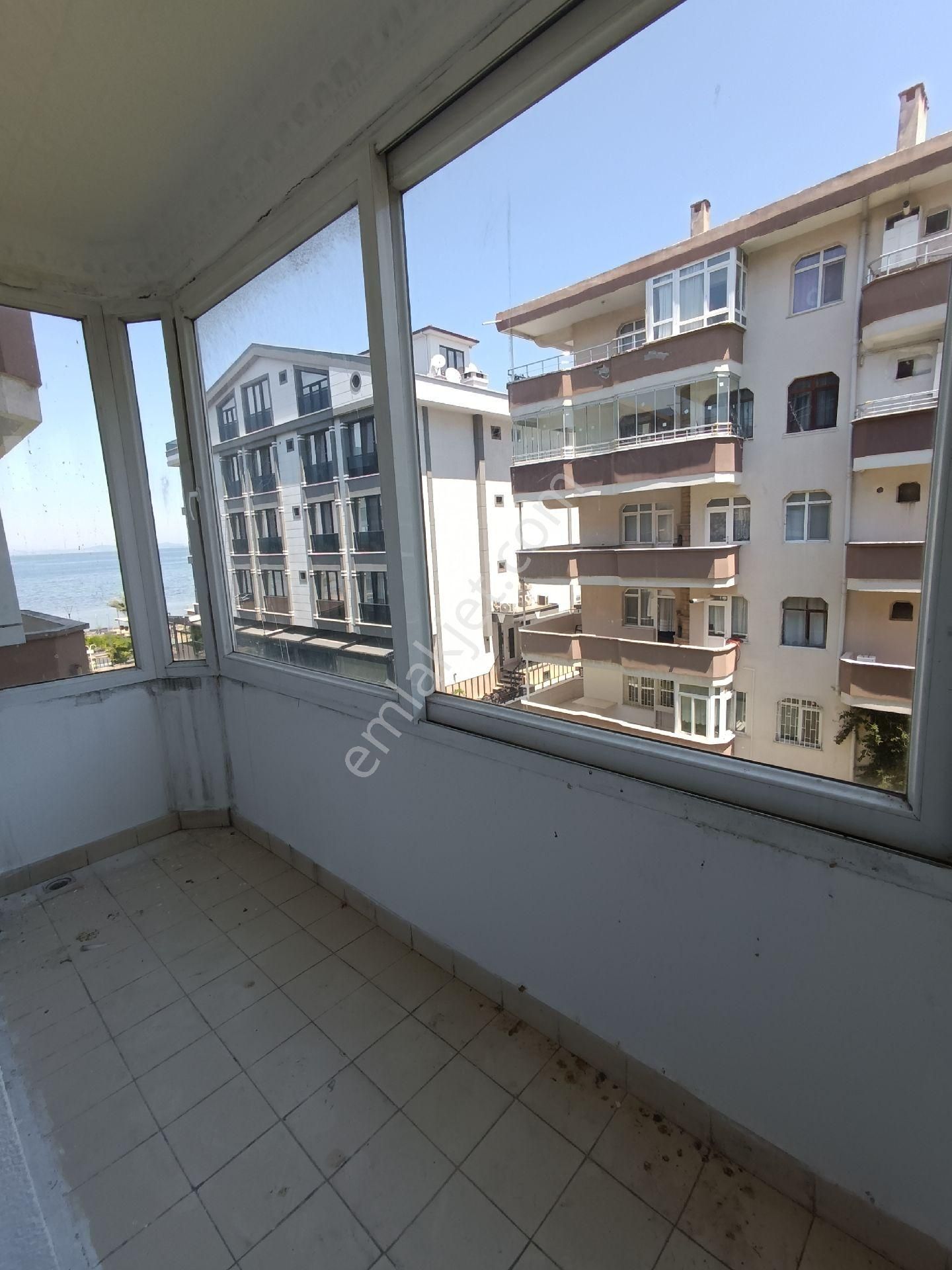 Çiftlikköy Deniz Manzaralı Güzel Kent Sitesinde Satılık 2+1 Daire - Görsel 14