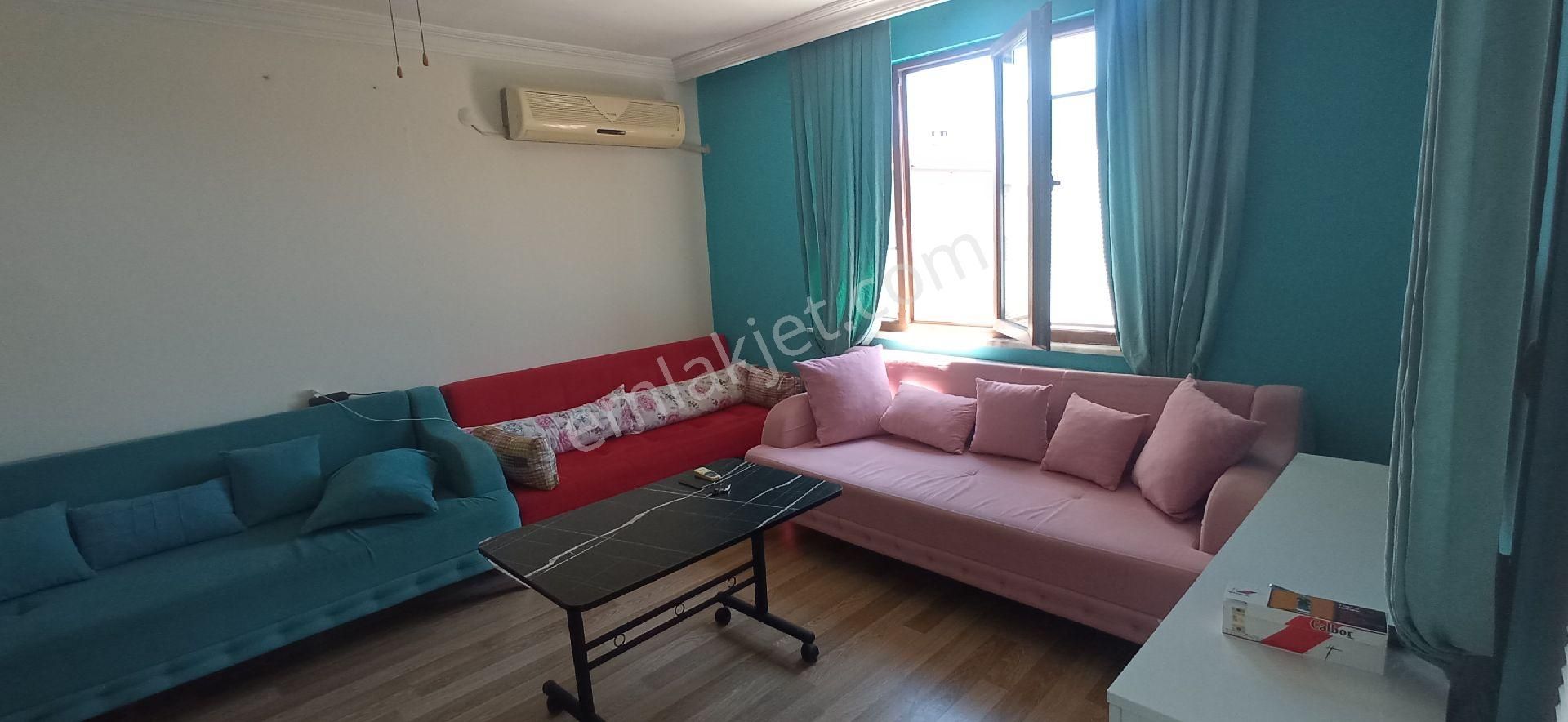 Edremit Altınoluk Günlük Kiralık Daire Arguvan Emlaktan Altınoluk ta sezonluk kiralık eşyalı daire...