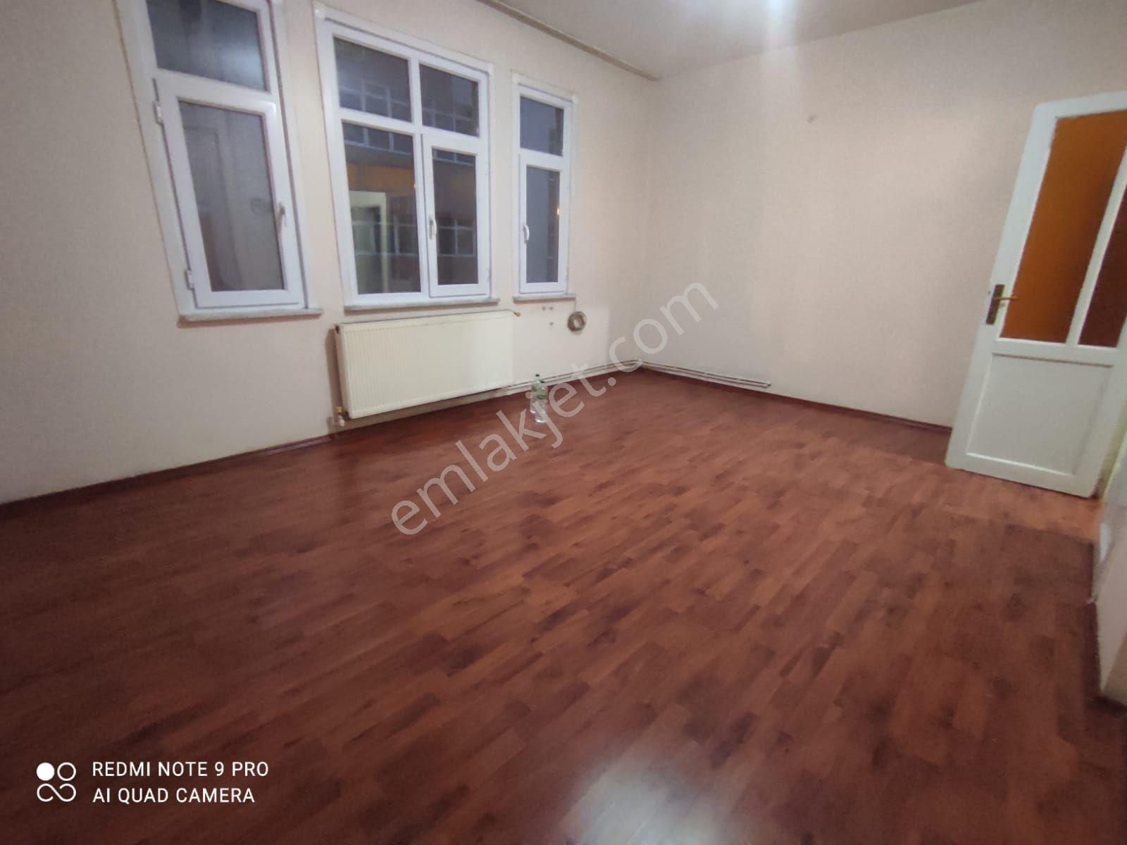 Kağıthane Çağlayan Satılık Daire ÖZZİRVE EMLAKTAN ÇAĞLAYAN DA SATILIK DAİRE 