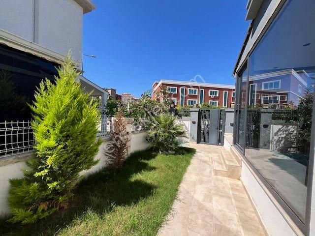 Seferihisar Villalar Bölgesinde, Kış Bahçeli, Teraslı Emsalsiz Lüks Villa - Görsel 35