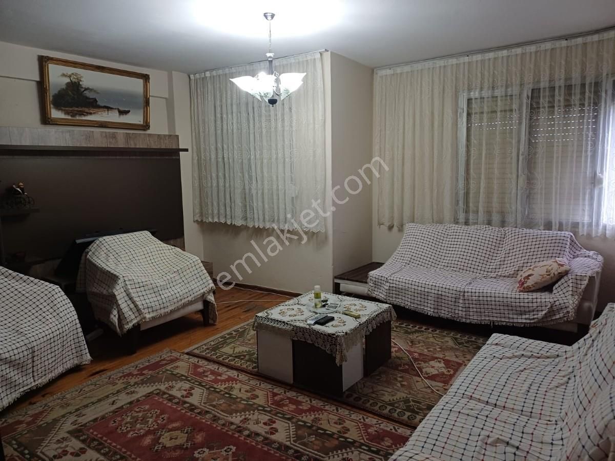 Buca Efeler Satılık Daire FORBEST CADDESİNDE 3+1 ARAKAT 120 M2 SATILIK DAİRE