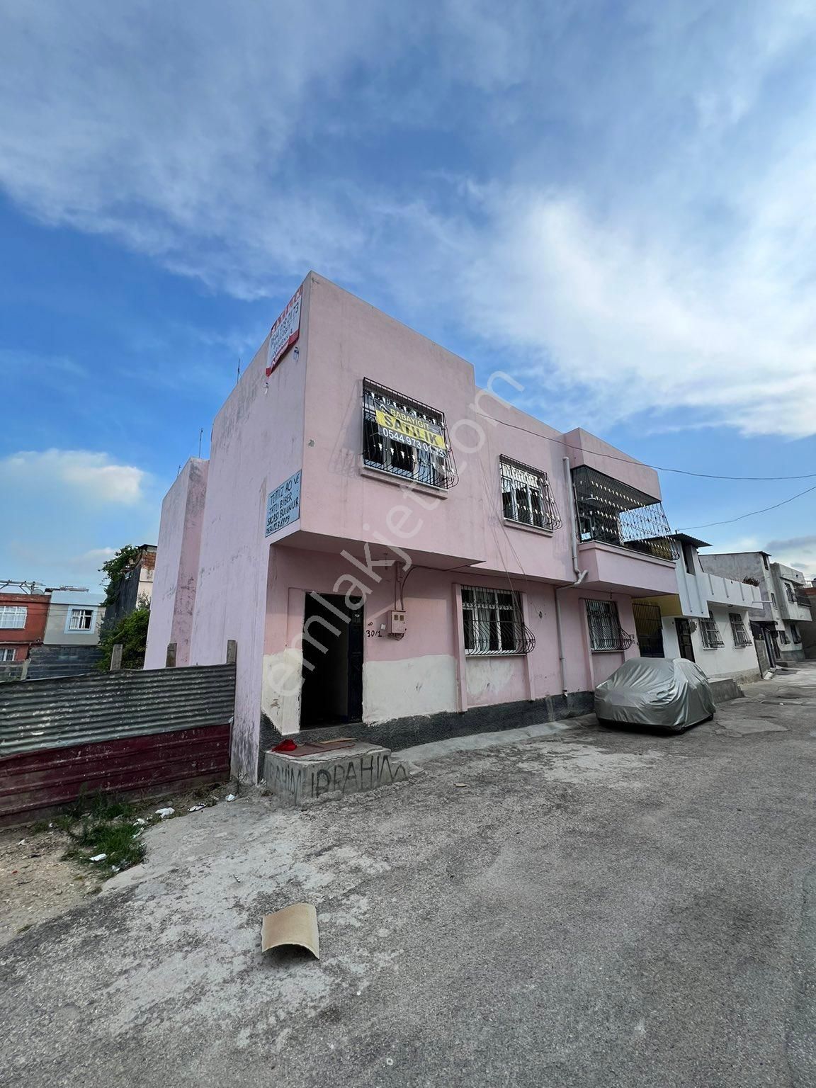 Seyhan Gülbahçesi Satılık Daire Seyhan gülbahcesinde satılık 2 katlı ev