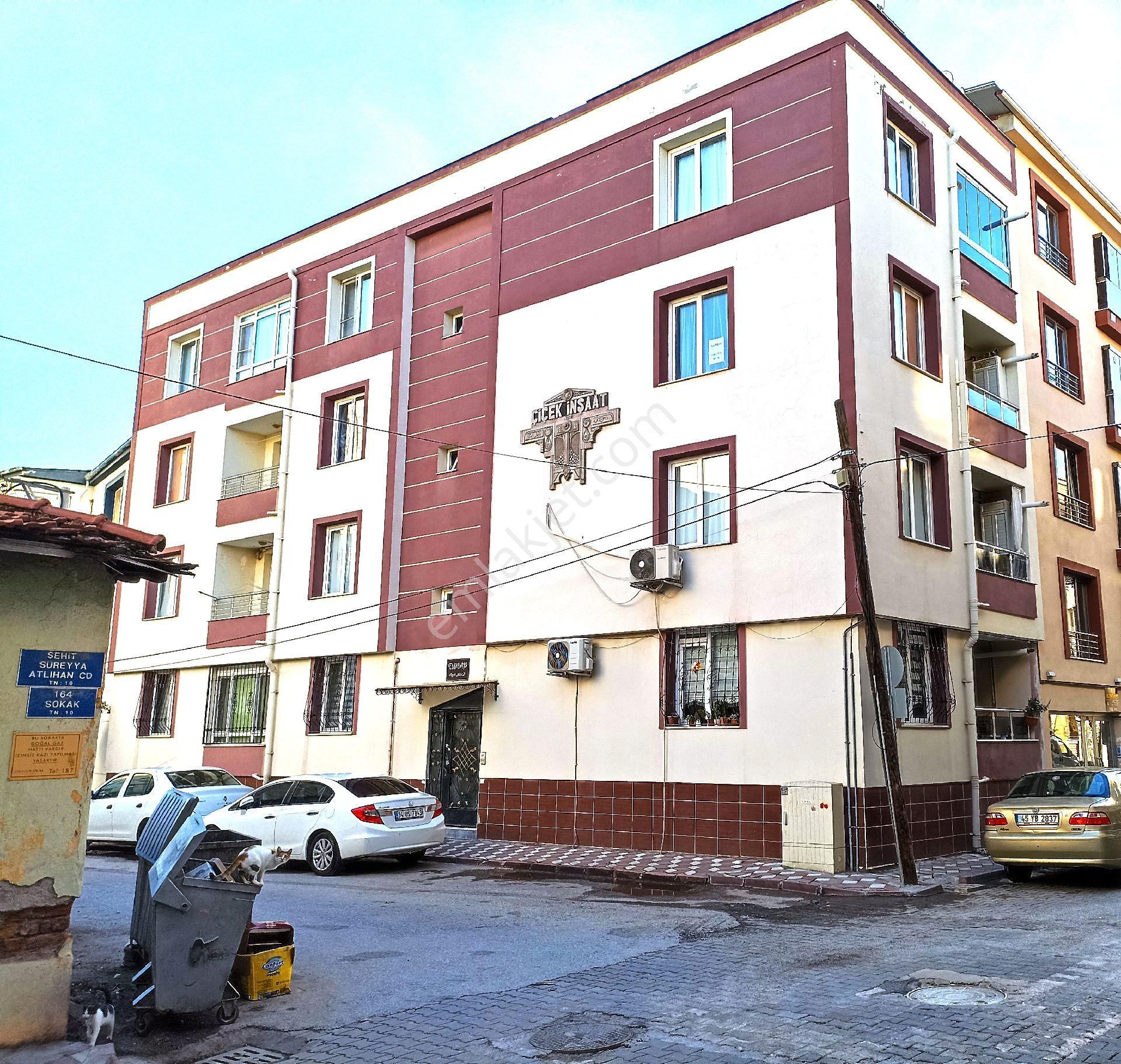 Akhisar Atatürk Satılık Daire Atatürk mahallesinde Tariş mevkii 3+1 133m²