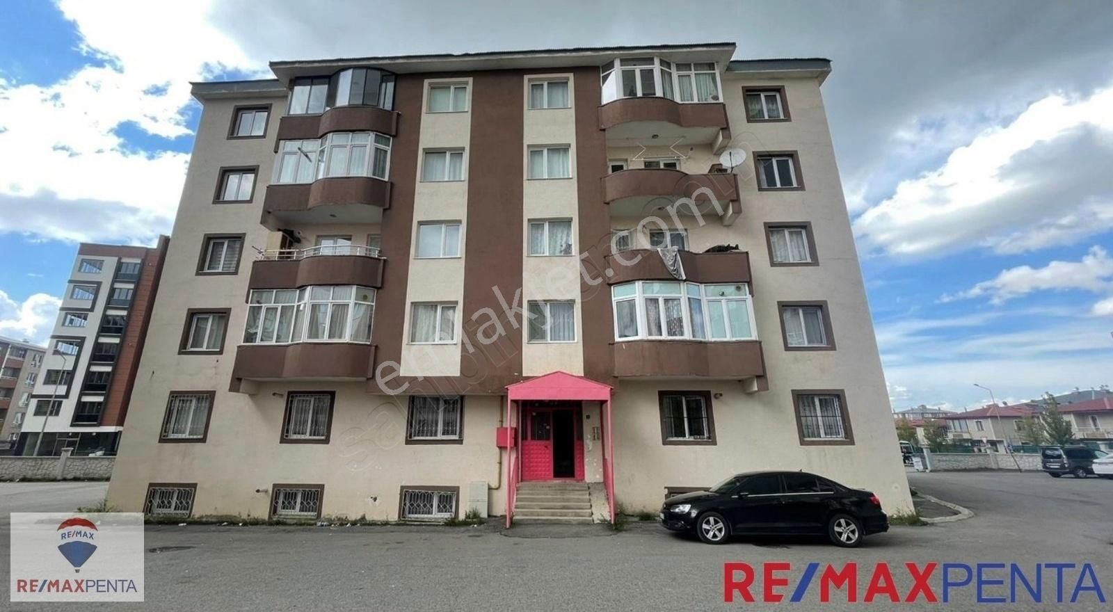 Palandöken Hüseyin Avni Ulaş Satılık Daire REMAX PENTA'DAN YILDIZKENT'TE 1+1 SATILIK DAİRE