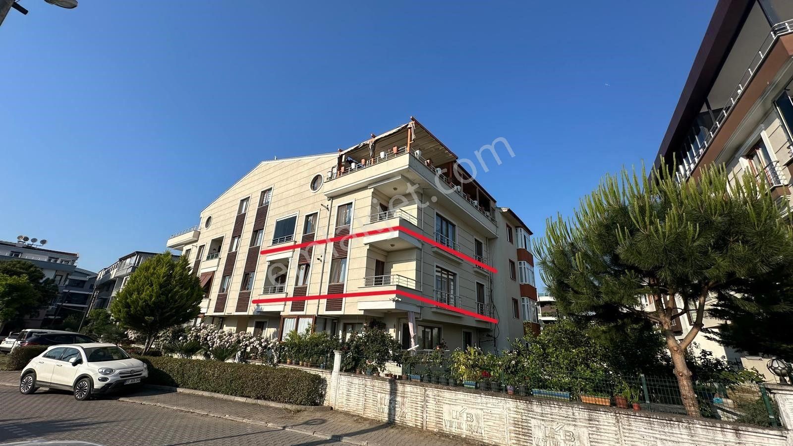 Yalova Merkez Dere Satılık Daire  Yalova Merkez Bağlarbaşı Satılık 135 m2 3+1 Geniş Ferah Daire