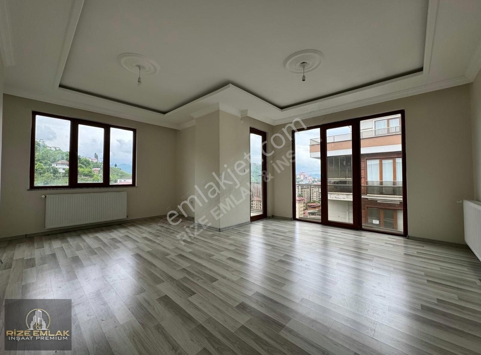 Rize Merkez Taşlıdere Kiralık Daire ENGİNDERE'DE ÖZCEVHER SİTESİNDE 180 M2 4+2 DUBLEKS KİRALIK !!