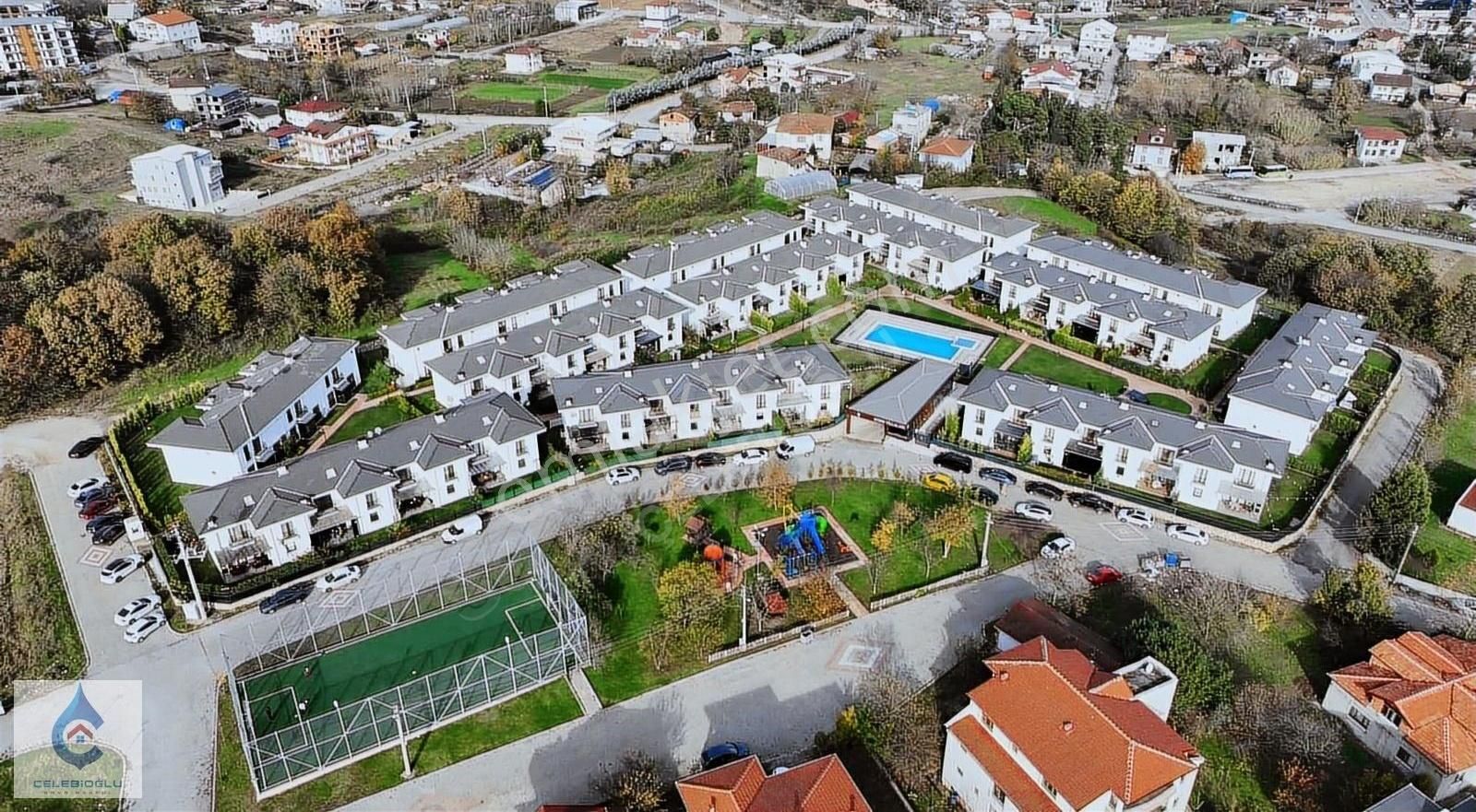 Başiskele Kullar Yakacık Satılık Villa ÇELEBİOĞLU GAYRİMENKUL'DEN BAŞİSKELE KULLAR'DA SATILIK VİLLA