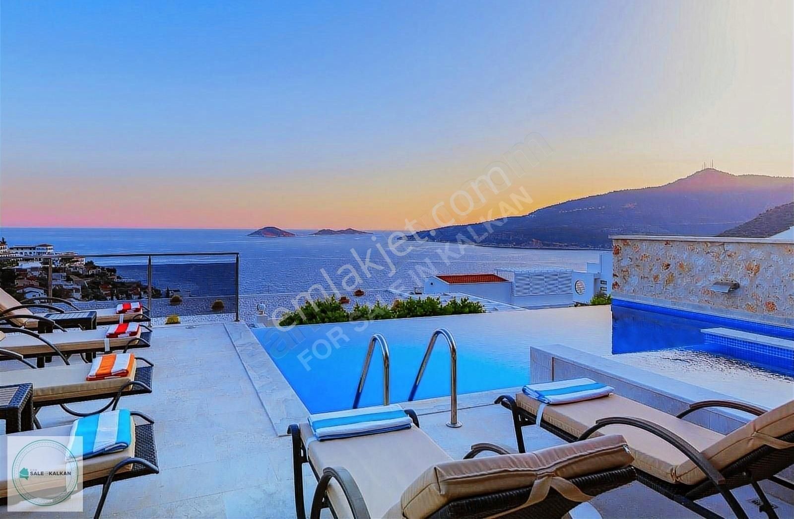 Kaş Kalkan Satılık Villa Kalamar Koyunda 4+1 Deniz Manzaralı Villa