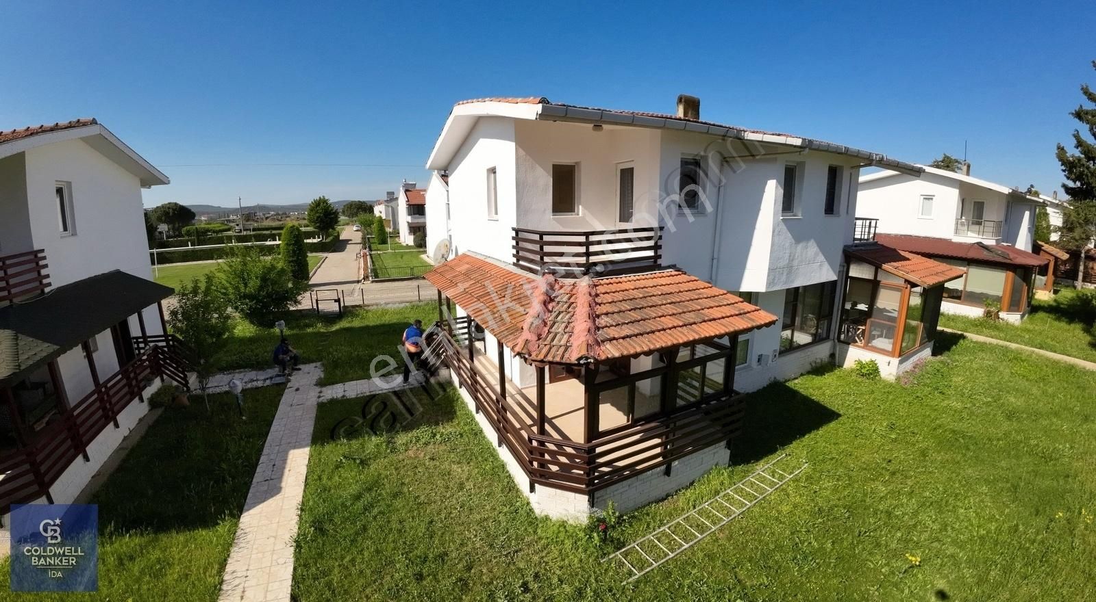 Gömeç Yaya Satılık Villa Derkent Tatil Köyü 3+1 Eşyalı Villa 80 m2