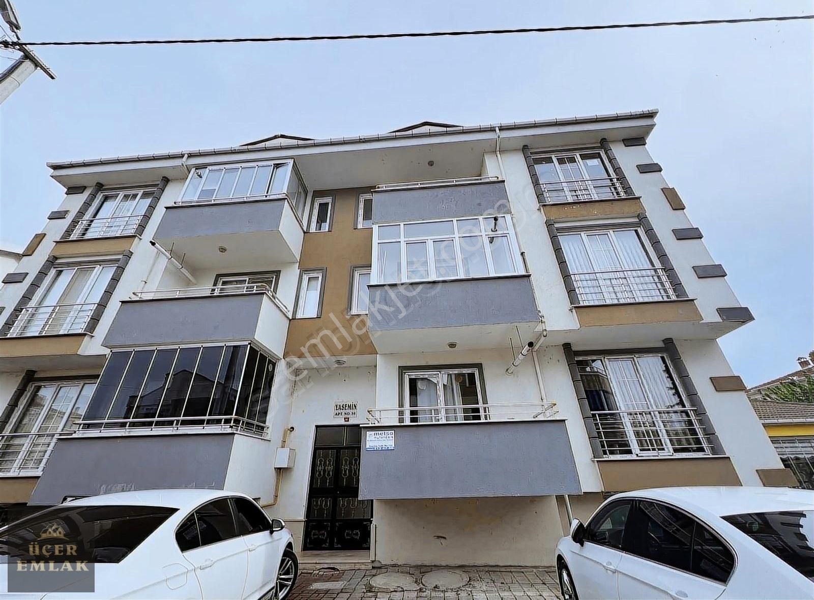 Babaeski Atatürk Satılık Daire EBEVEYN BANYOLU- GİRİŞ KAT-2+1- 135 M2 SATILIK DAİRE