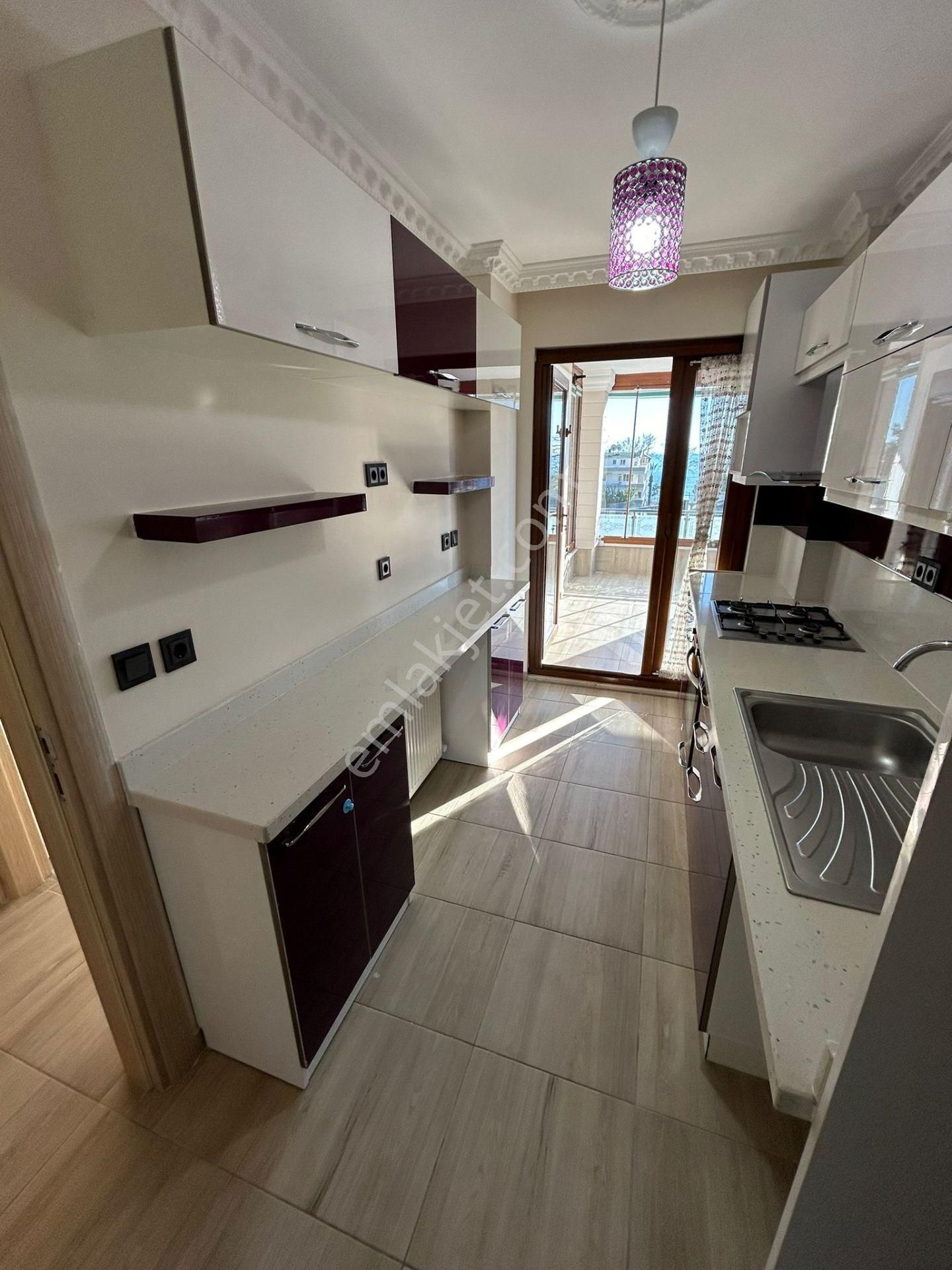 Remak/sul'dan Altınoluk Merkez De Denize 100 Metre Mesafede Satılık 4+1 Daire... - Görsel 8