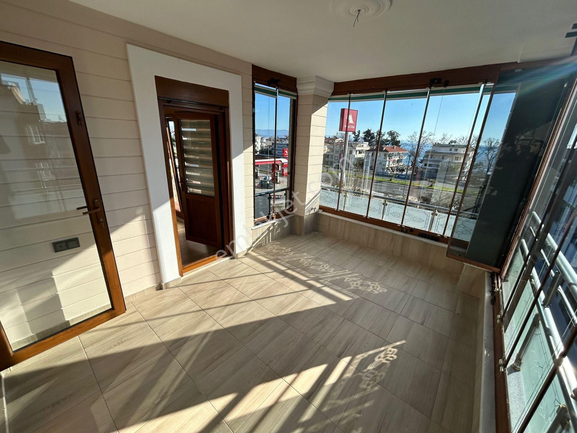 Remak/sul'dan Altınoluk Merkez De Denize 100 Metre Mesafede Satılık 4+1 Daire... - Görsel 10