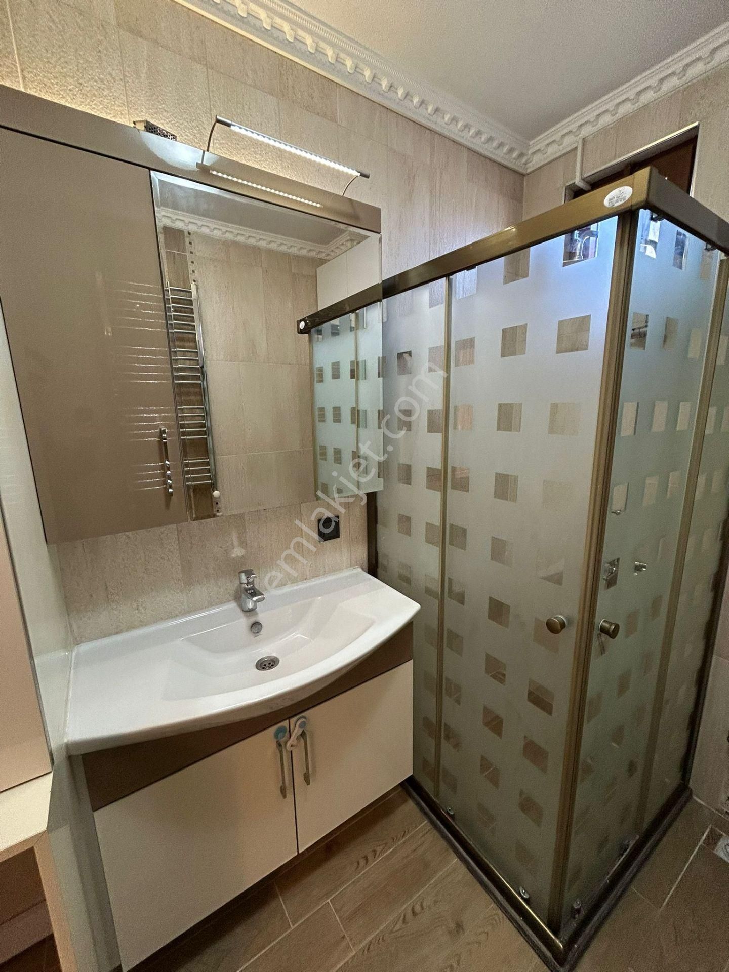 Remak/sul'dan Altınoluk Merkez De Denize 100 Metre Mesafede Satılık 4+1 Daire... - Görsel 24