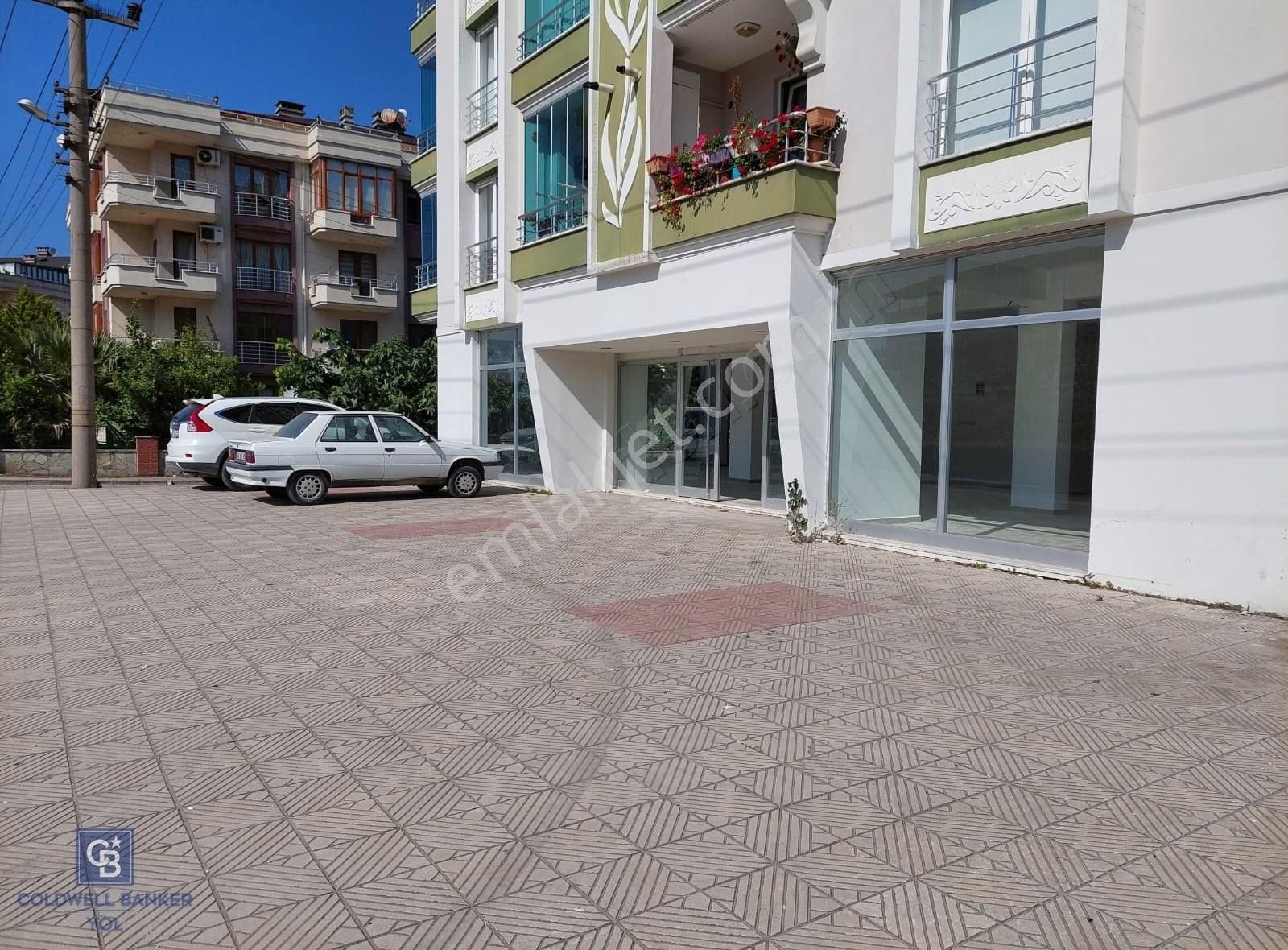 Yalova Merkez Gazi Osman Paşa Kiralık Dükkan & Mağaza YALOVA G.O.P MH. 260 M2 GİRİŞ + 125 M2 DEPOLU KİRALIK DÜKKAN