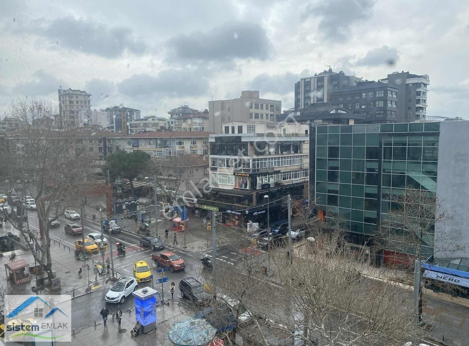 Kadıköy Suadiye Kiralık Dükkan & Mağaza Bağdat caddesi devirsiz 500 m2 mağaza