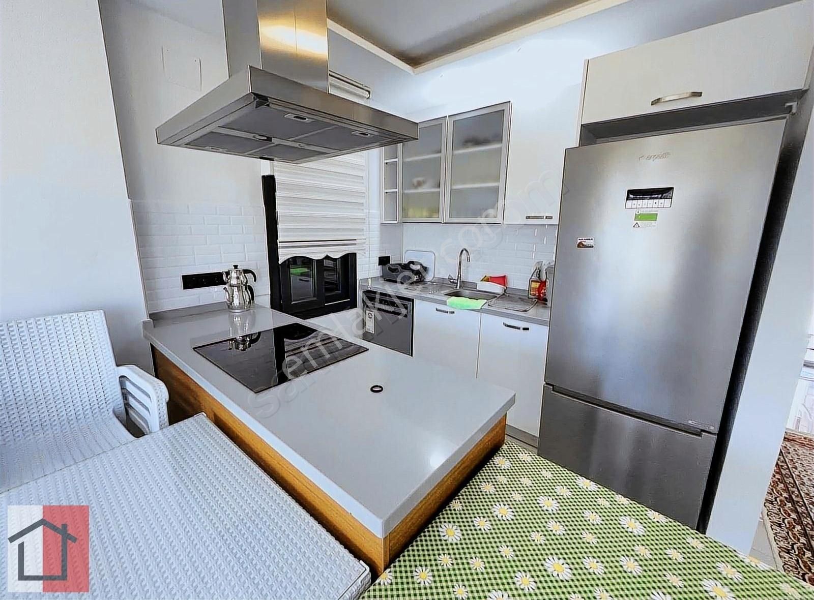 Kuşadası Davutlarda Havuzlu Sitede Tek Müstakil Villa - Görsel 18