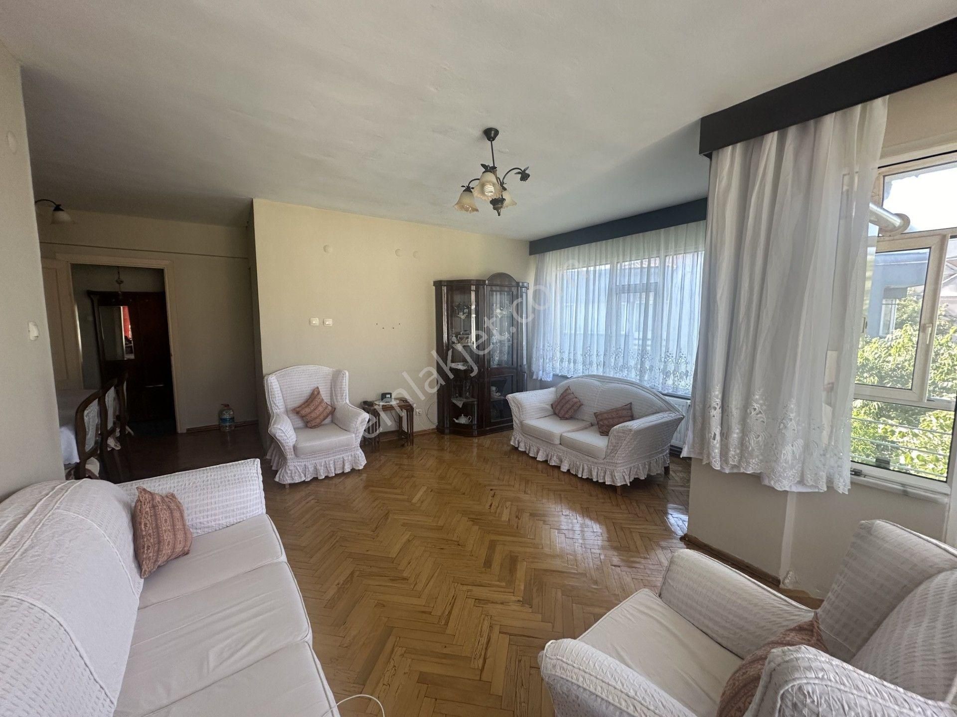 Üsküdar Selami Ali Satılık Daire  BAĞLARBAŞI NEW MEKAN YANINDA 2+1 SATILIK DAİRE