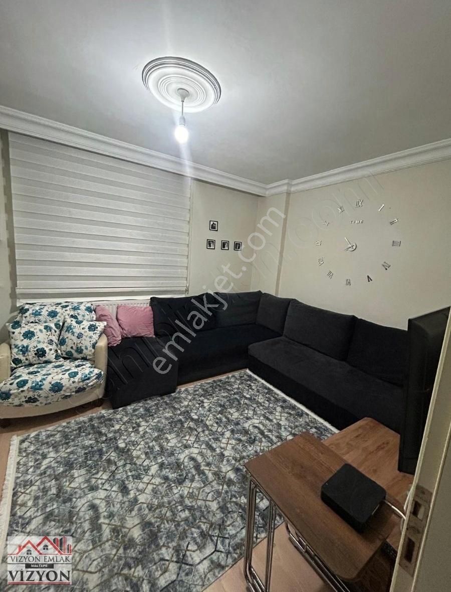 Maltepe Zümrütevler Satılık Daire 2+1 KARANLIK ODA YOK MERKEZİ YER BAHÇE KATI TEMİZ DAİRE !!