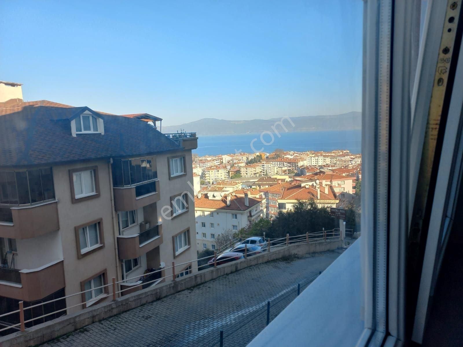 Mudanya Halitpaşa Satılık Daire EMLAK HABERCİSİ'NDEN MUDANYA ZİRVE SİTESİNDE SATILIK 3+1 DAİRE