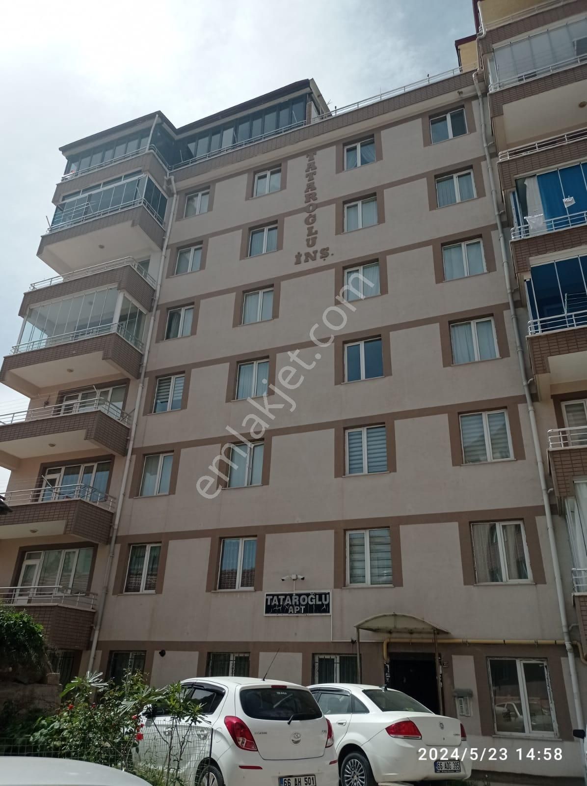 Yozgat Merkez Aşağınohutlu Satılık Daire LİSE CAD.VALİKONAĞI ÜZERİ ÇAMLIK MANZARALI (TAKASLI) 4+1 FULL YAPILI DAİRE