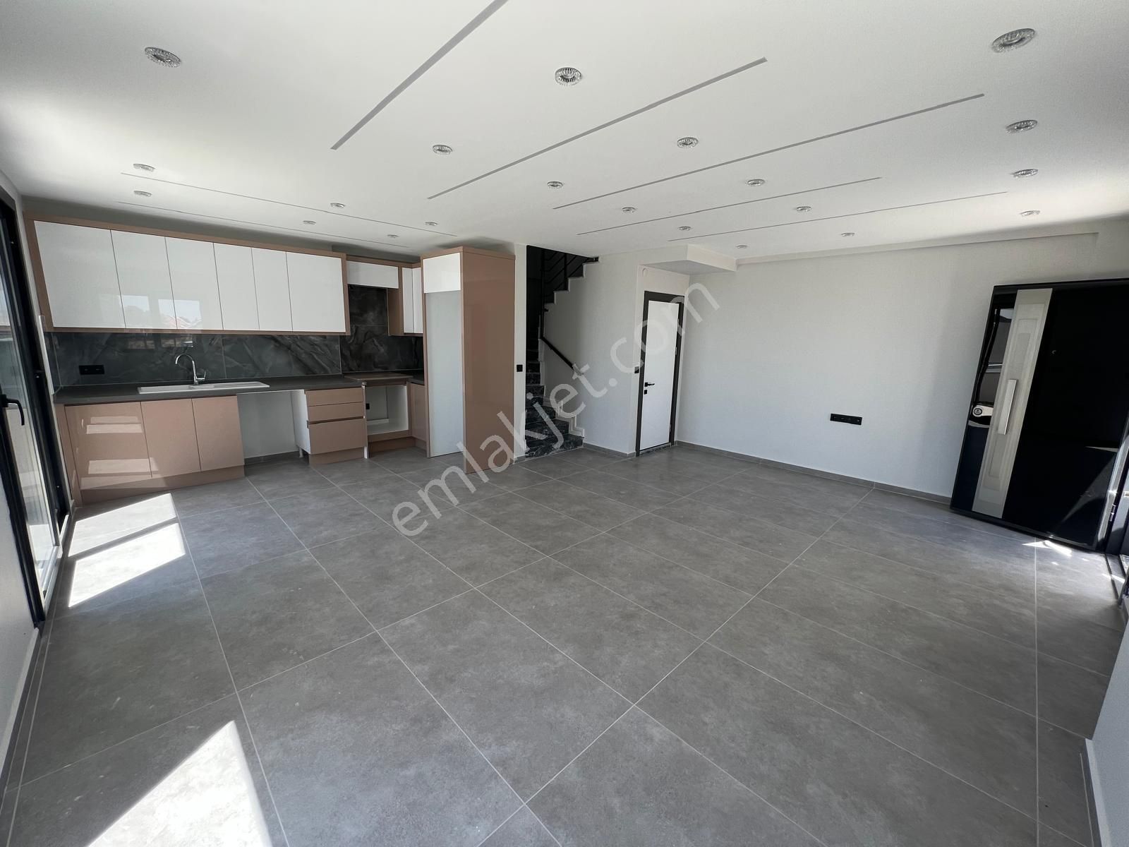 Didim Hisar Mahallesi Satılık 3+1 Bahçeli Müstakil Villa - Görsel 7