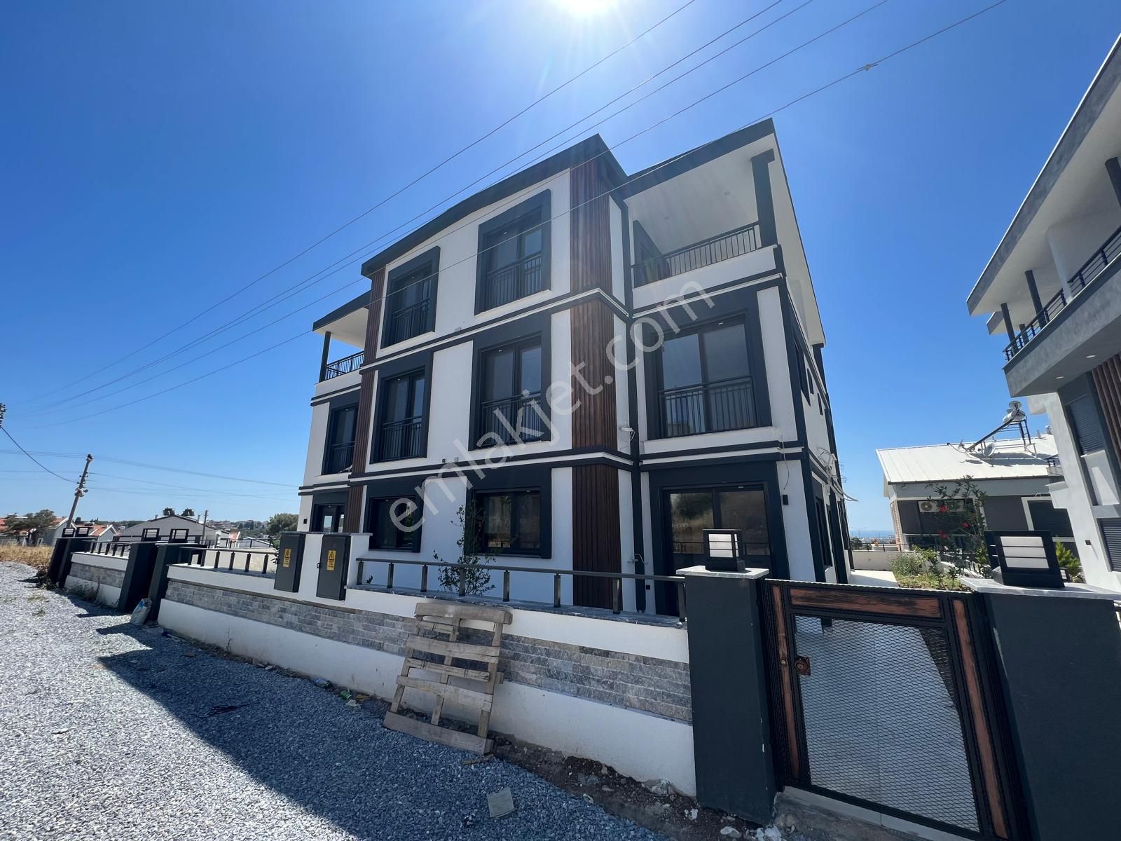 Didim Hisar Mahallesi Satılık 3+1 Bahçeli Müstakil Villa - Görsel 3