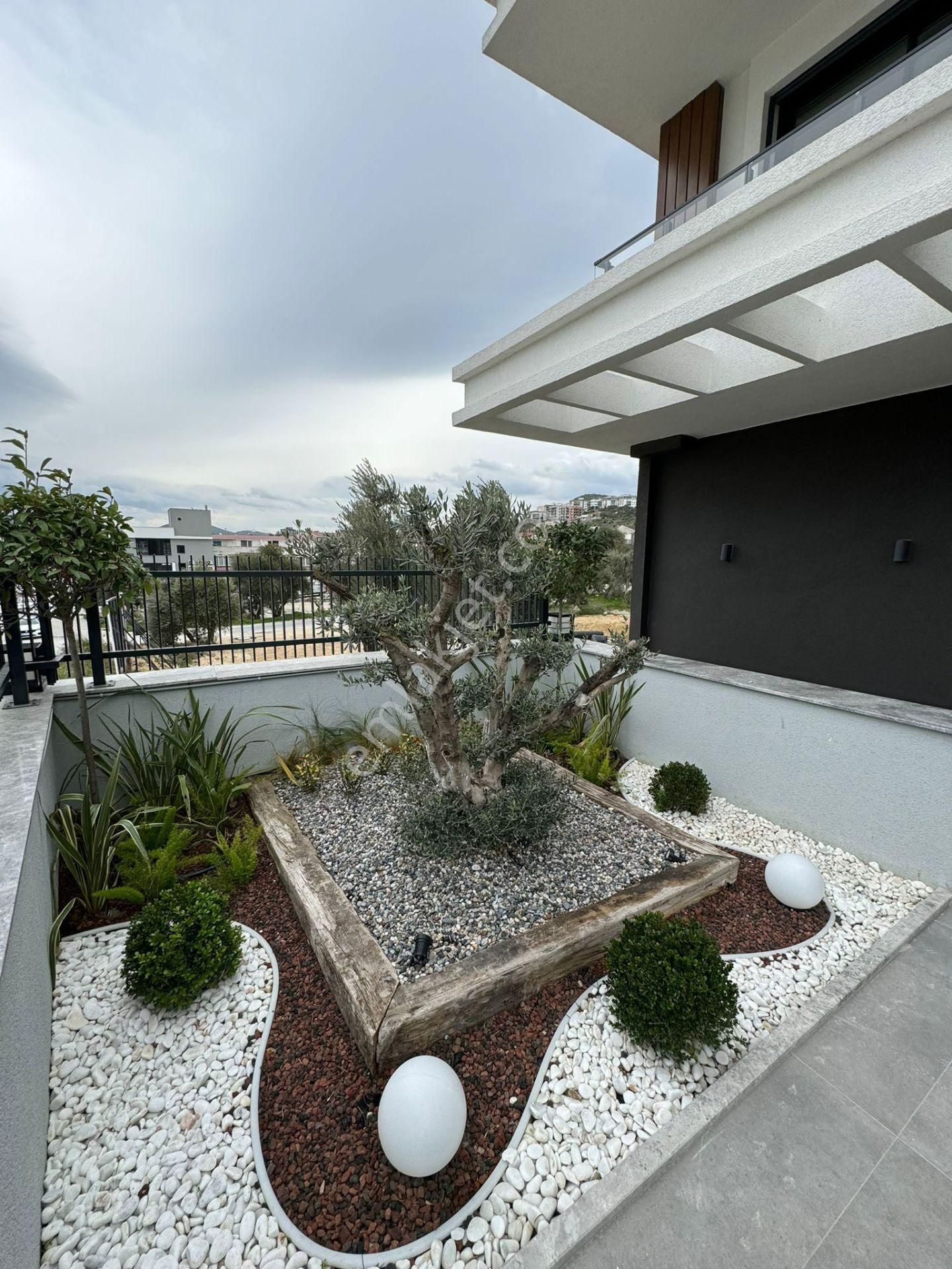 ++bıg Group**aydın Kuşadası Kadınlar Denizi Mevkiinde Özel Havuzlu Müstakil Villa!!! - Görsel 5