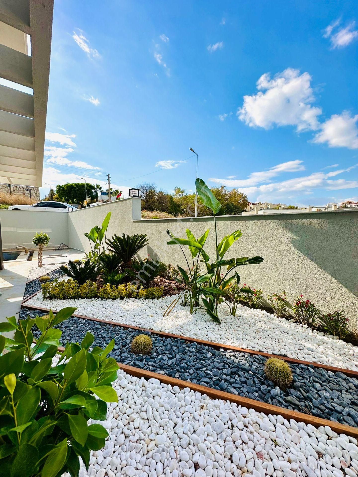 ++bıg Group**aydın Kuşadası Kadınlar Denizi Mevkiinde Özel Havuzlu Müstakil Villa!!! - Görsel 6