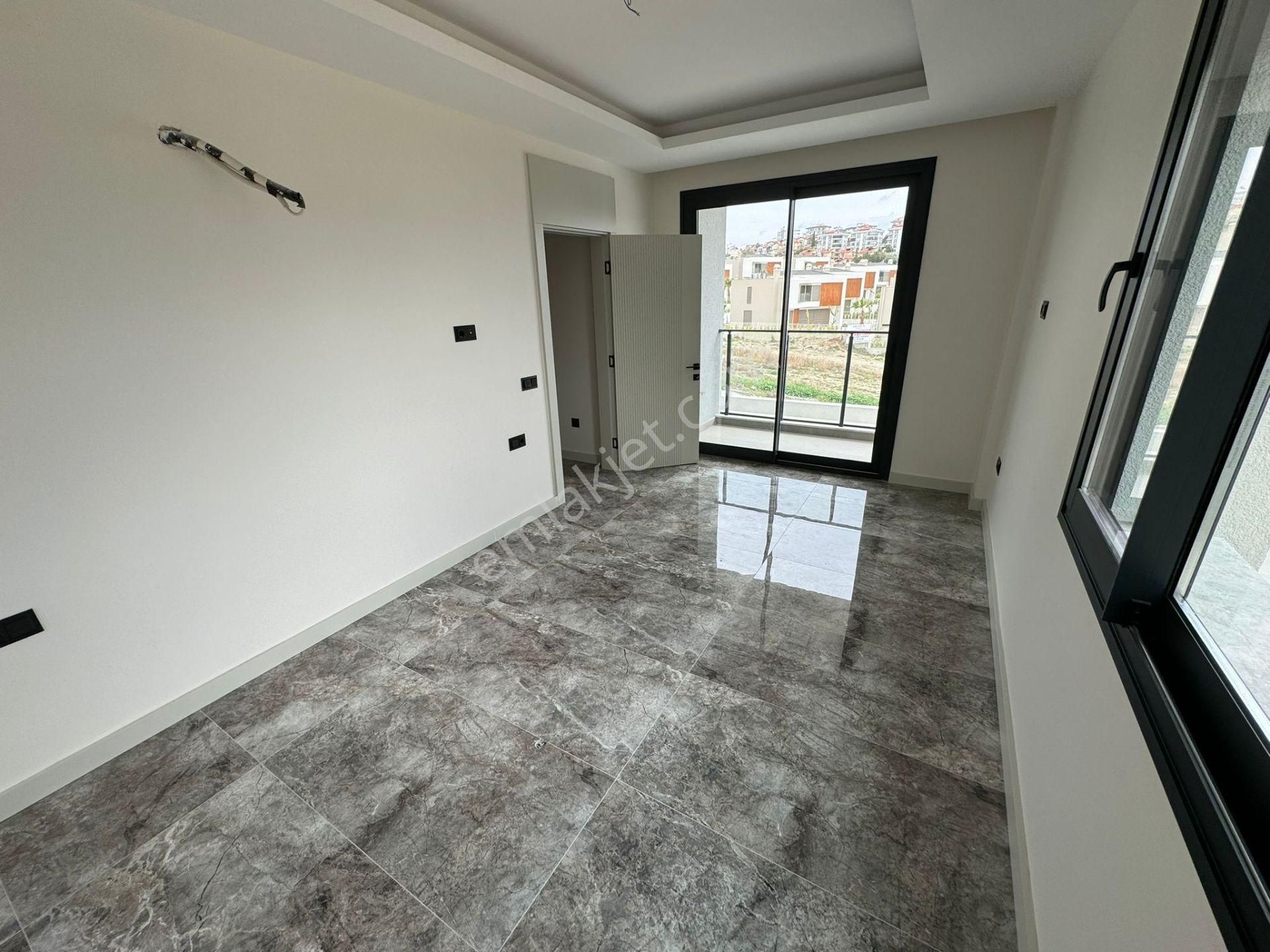 ++bıg Group**aydın Kuşadası Kadınlar Denizi Mevkiinde Özel Havuzlu Müstakil Villa!!! - Görsel 14