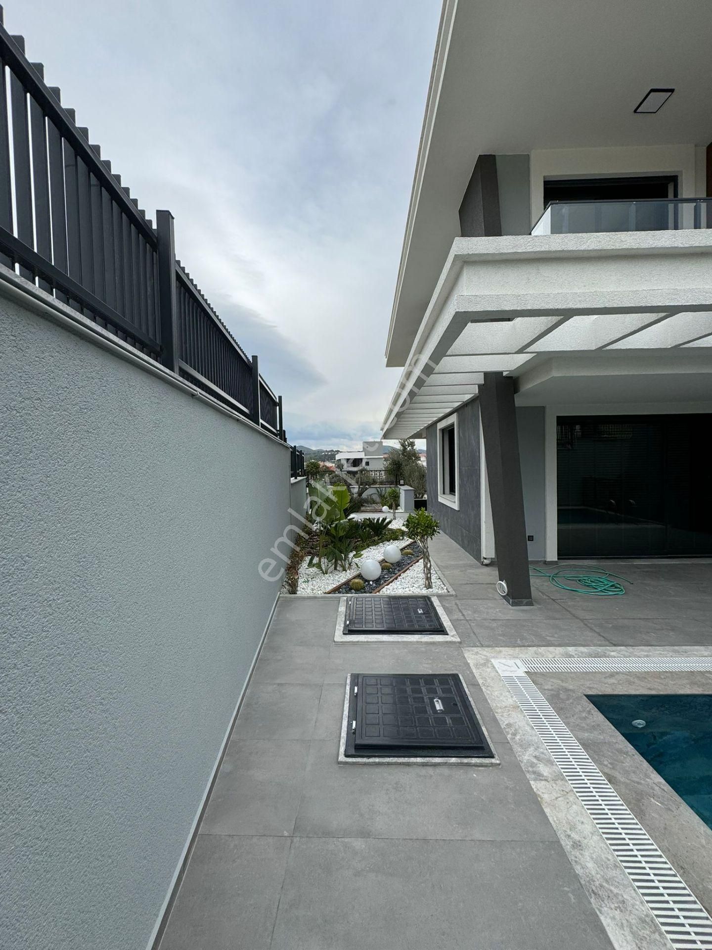 ++bıg Group**aydın Kuşadası Kadınlar Denizi Mevkiinde Özel Havuzlu Müstakil Villa!!! - Görsel 8