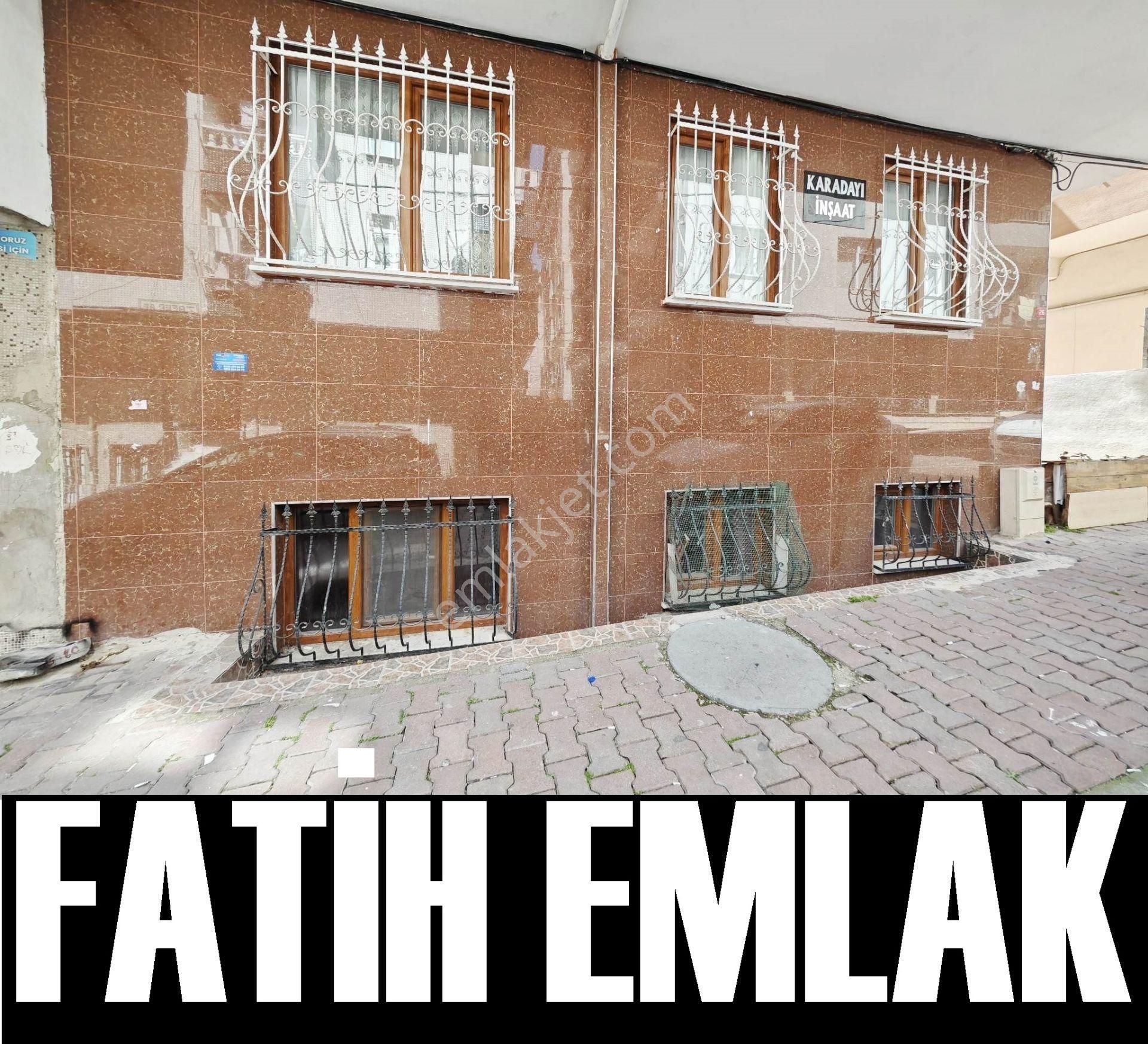 Bahçelievler Zafer Metroya Yakın Kiralık Daire  FATİH EMLAK TAN 1+1 BAHÇE KATI DOGALGAZ KONBİLİ 