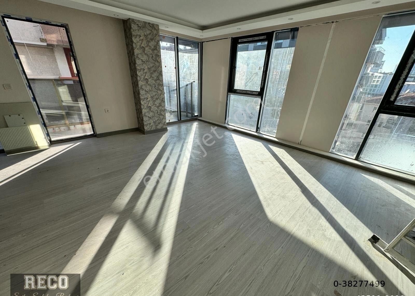 Çankaya Tınaztepe Satılık Daire TUNALI HİLMİ CADDESİ ÜZERİNDE TEK SIFIR BİNA! 3+1 TERASLI 150 M²