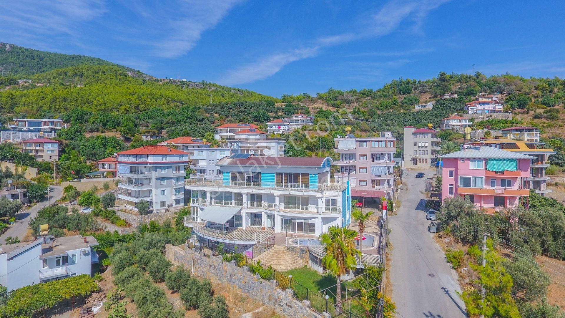 Alanya Cikcilli Satılık Villa  (VATANDAŞLIĞA UYGUN) ALANYA CİKCİLLİ'DE KALE VE DENİZ MANZARALI 9+3 MÜSTAKİL VİLLA