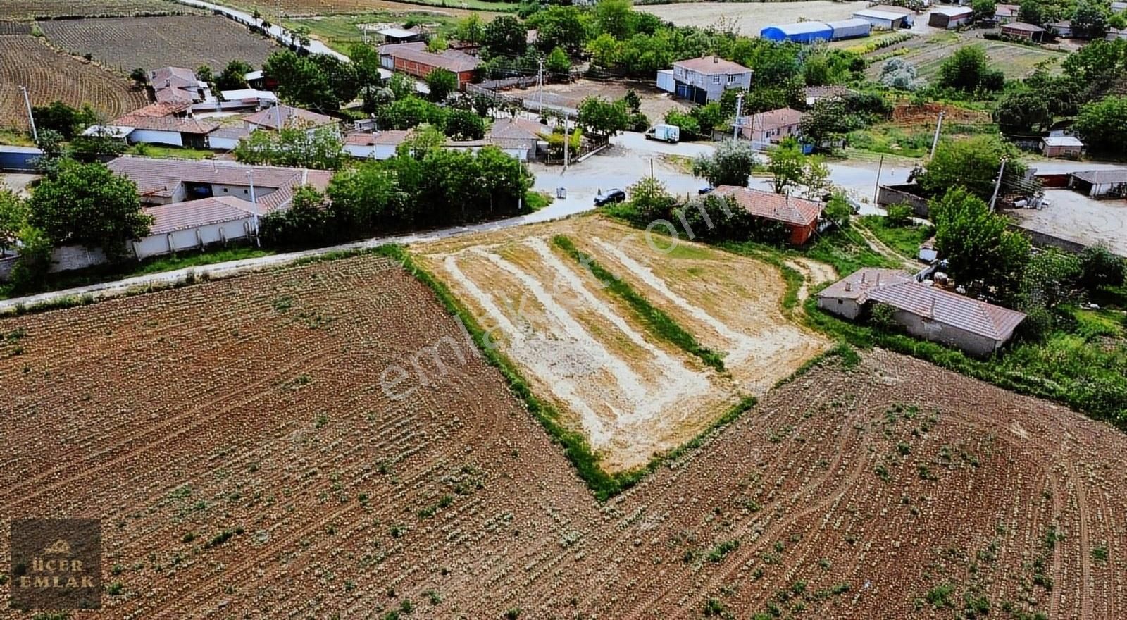 Hayrabolu Büyükkarakarlı Satılık Konut İmarlı TEKİRDAĞ HAYRABOLU BÜYÜKKARAKARLI KÖYÜNDE İMARLI 681m2 ARSA