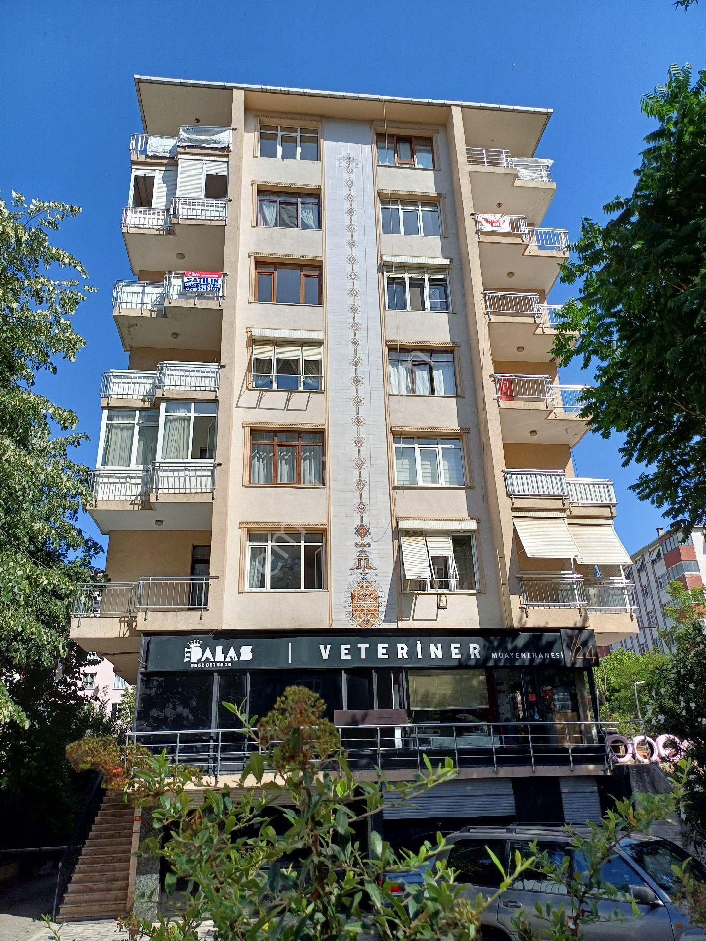 Kadıköy Merdivenköy Satılık Daire  ŞAİR ARŞİ'DE 3+1 NET 110m2 OTOPARKLI, ASANSÖRLÜ, BALKONLU ARAKAT