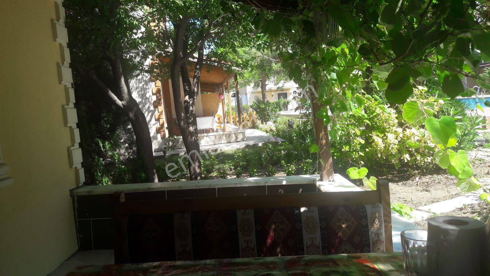 Koruköy Akkent Sitede Tripleks Salon 2/oda 3/mutfak Banyo Wc Teras Balkon Bahce - Görsel 15