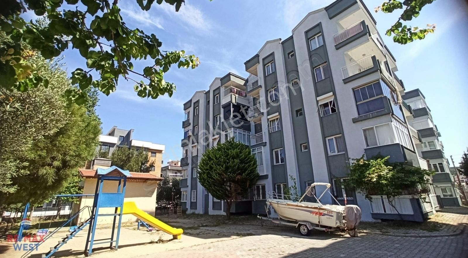 Gaziemir Beyazevler Satılık Daire GAZİEMİR'DE OPTİMUM KARŞISI 3+1 SATILIK DAİRE