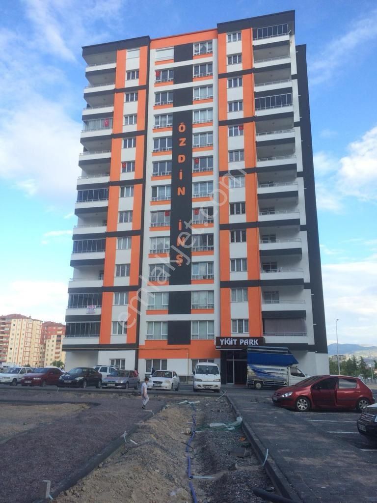 Melikgazi Kazımkarabekir Satılık Daire KAZIM KARABEKİR MAH SATILIK 175 m2 ÇİFT BANYO 3+1 DAİRE