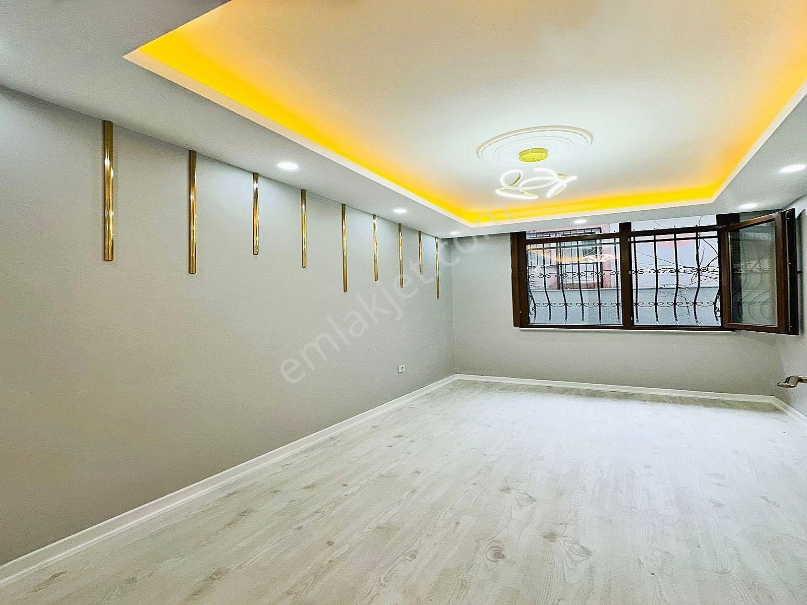 Esenyurt Yeşilkent Satılık Daire  2+1 BAHÇE KATI DEKORLU DAİRE