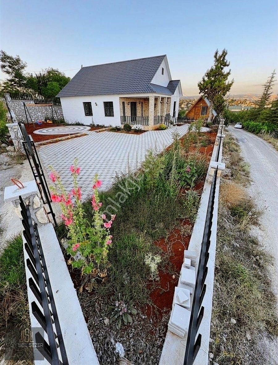 Erdemli Sarıyer Satılık Müstakil Ev SEZER Gayrimenkul'den Sarıkaya'da Satılık Villa