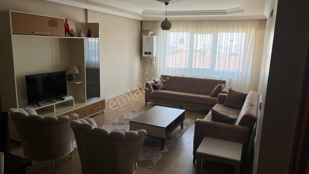 Beylikdüzü Yakuplu Kiralık Daire Beylikdüzü yakupluda site icerisinde 1+1 yabancıya uygun 13.000 tl